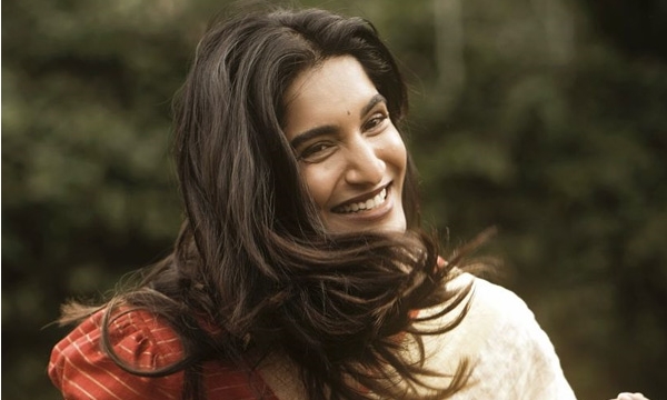 Actress Thapande